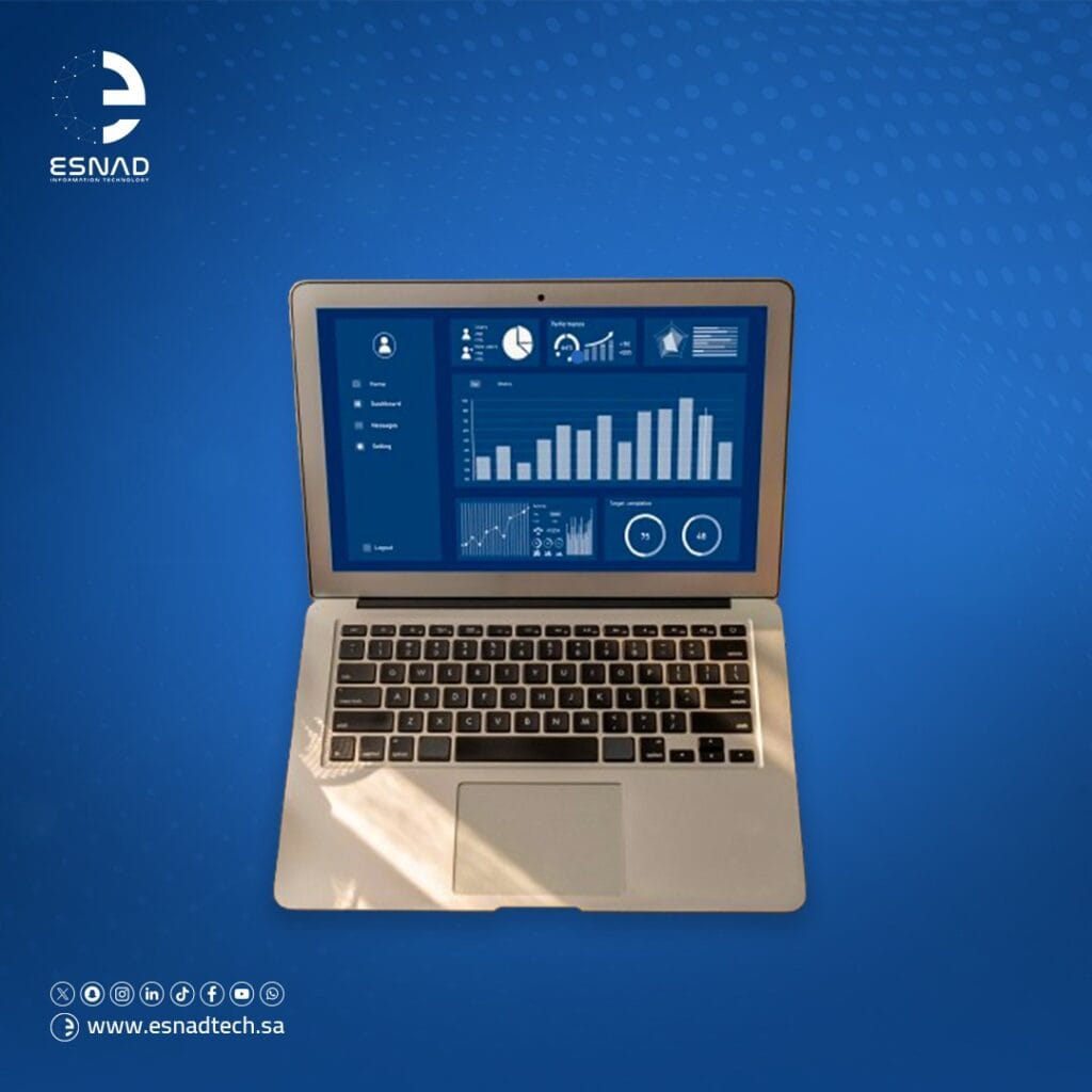 تعرف على 6 طرق لاستغلال التحليلات والبيانات في تحسين أداء المتاجر الإلكترونية وزيادة المبيعات عبر قرارات مبنية على بيانات دقيقة وفعّالة.